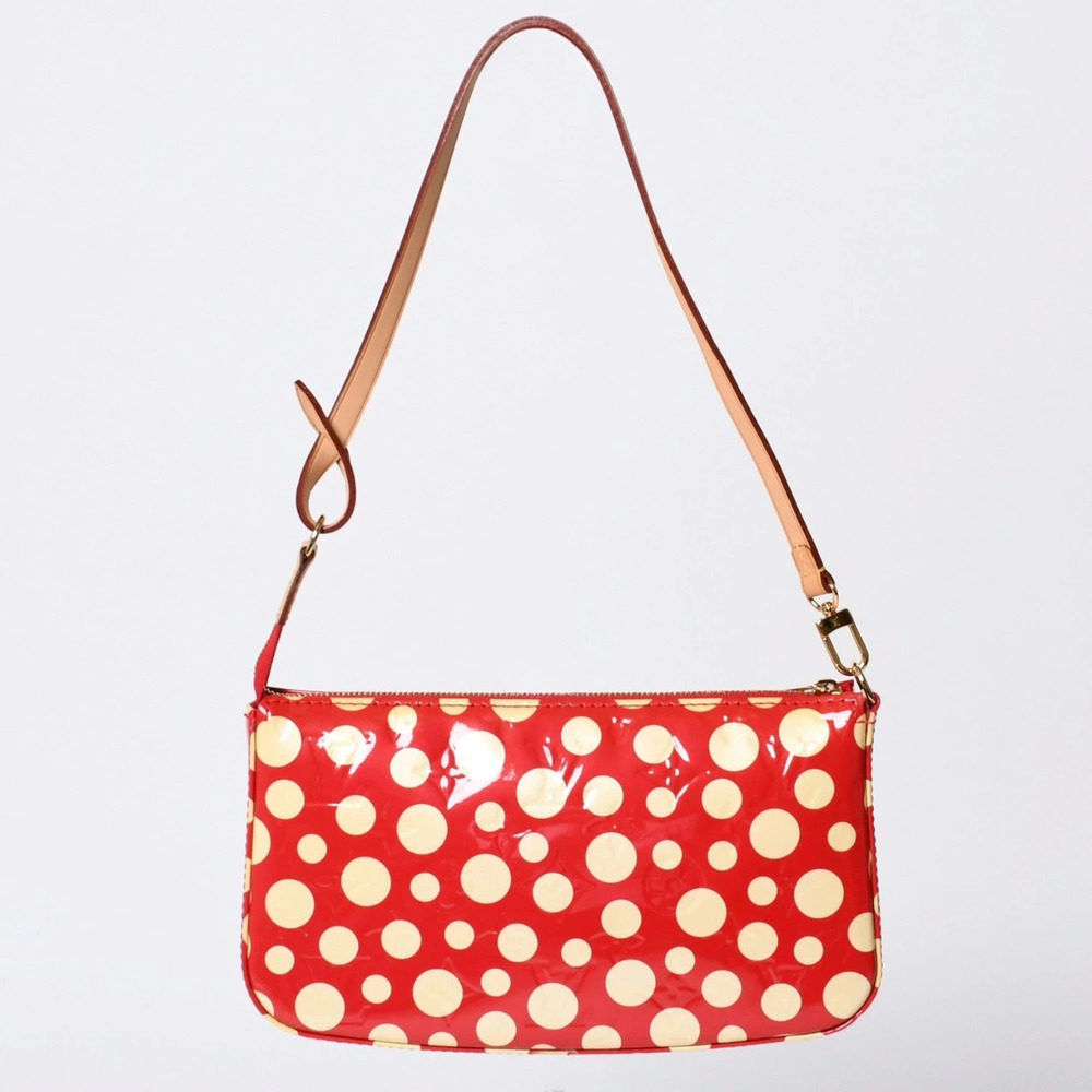 LOUIS VUITTON Yayoi Kusama Vernis Dot Infinity Pochette Accessoires Black White